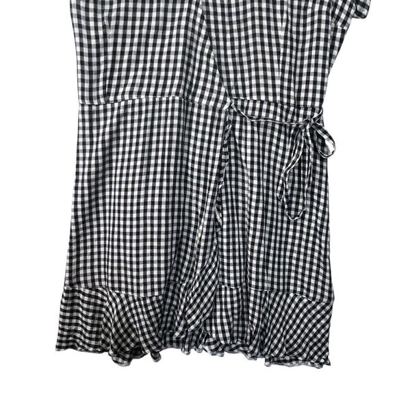 Abercrombie & Fitch black and white gingham wrap dress. L dress - Picture 3 of 16